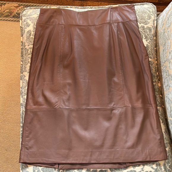 Brown leather skirt with side zip size 8 - Picture 1 of 3